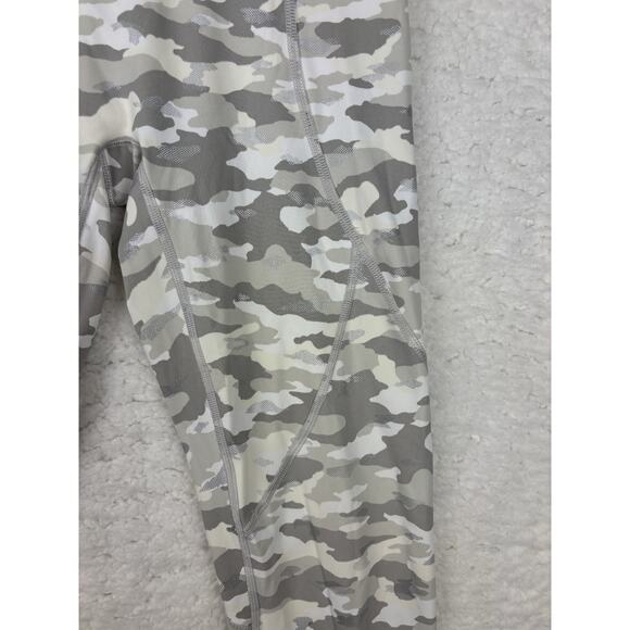 Aerie Gray Camo Leggings Size Small High Rise Ankle Length - Picture 4 of 7